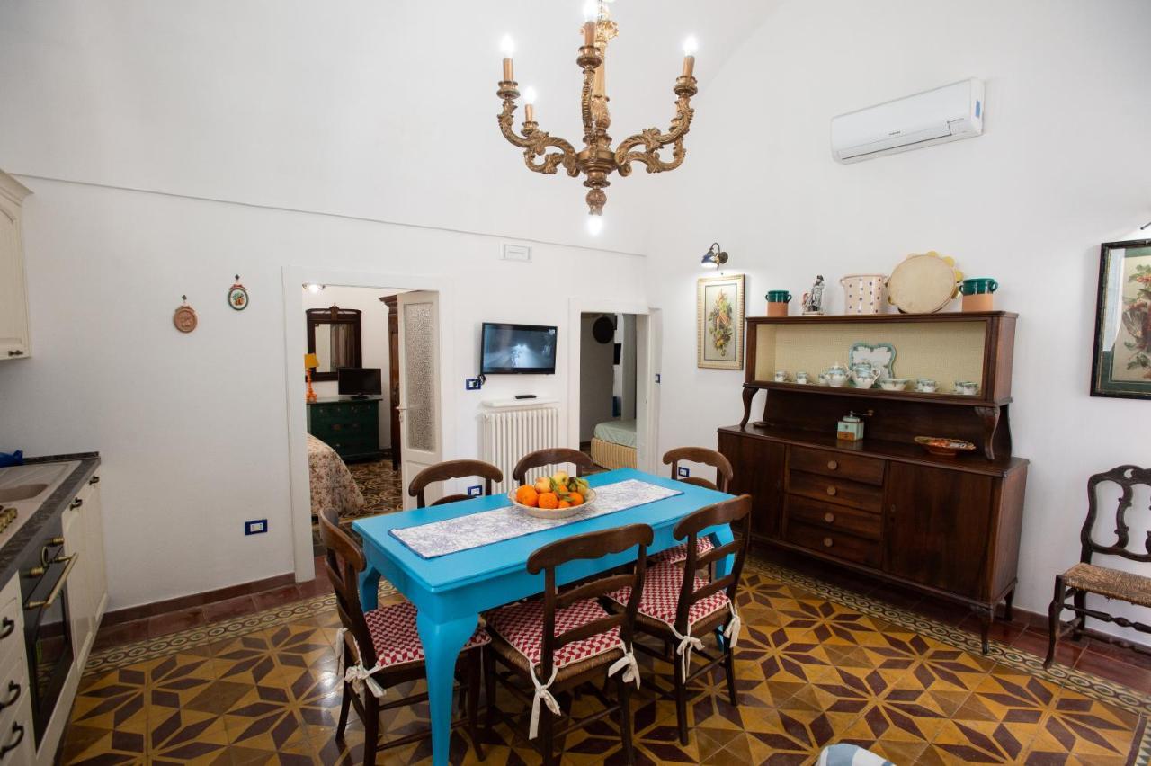 La Casa Nel Vico Apartment Маритима Екстериор снимка